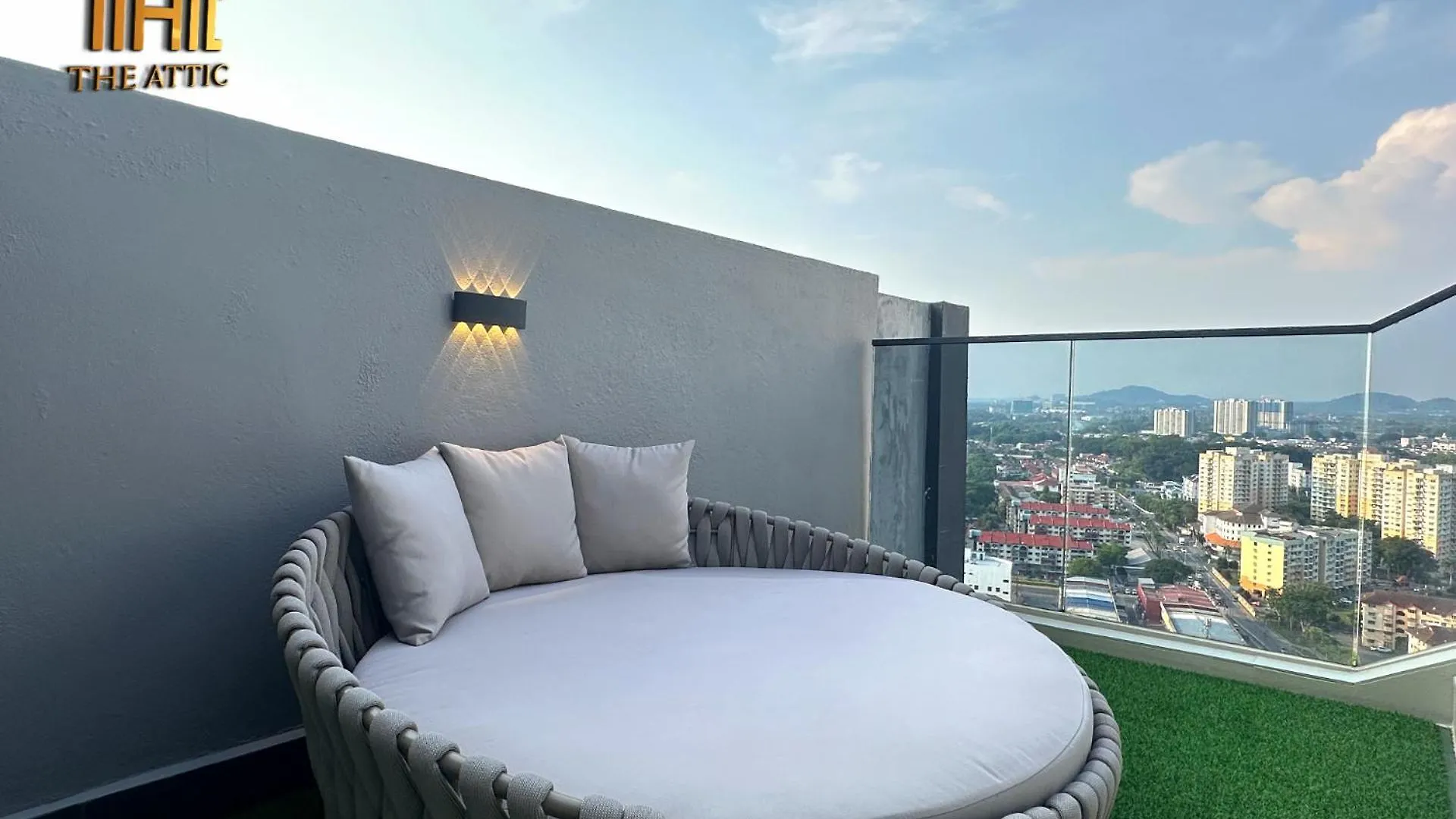 Attic Home Melaka Imperio Residence & Jonker Appartement