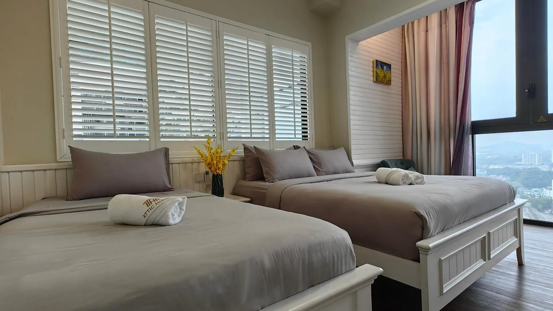 Attic Home Melaka Imperio Residence & Jonker Malesia
